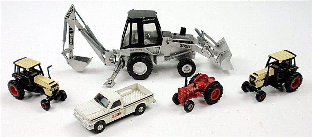 Toys, Die Cast Model. (5pcs) Case 580D Loader Backhoe Tractor, 2 Case 224 T (1 of 1)