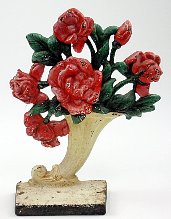 Door Stop, Vintage Hubley Cast Iron Floral Bouquet Country farm. 1930's. Pa: Door Stop, Vintage Hubley Cast Iron Floral Bouquet Country farm. 1930's. Paint Chips, Otherwise Good Cond.