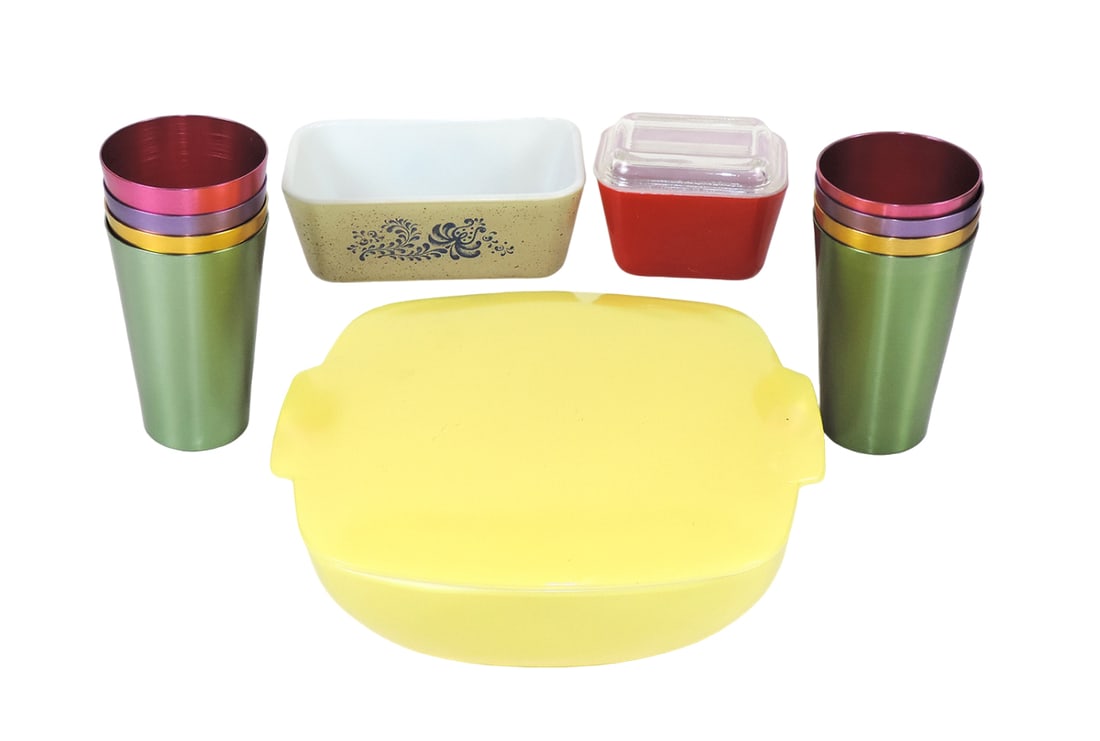 Vintage PYREX (3) & MCM Tumblers (8), PYREX 0501, Trade Mark 22, Made in US (1 of 1)