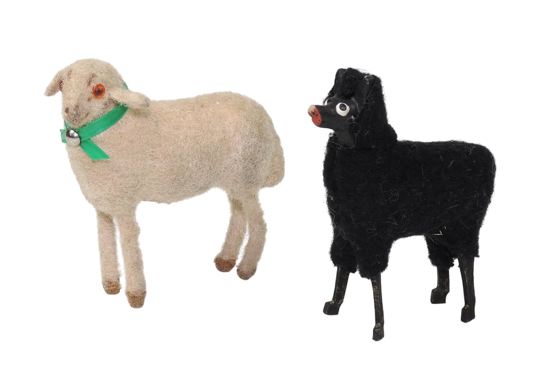 Toy Figures (2), Wagner Kunstlerschutz Handwork Flocked White Sheep, West G: Toy Figures (2), Wagner Kunstlerschutz Handwork Flocked White Sheep, West Germany & Black Sheep, unmarked, felt w/stick legs/composite head, Exc cond, up to 2.125"H x 2.5"W.