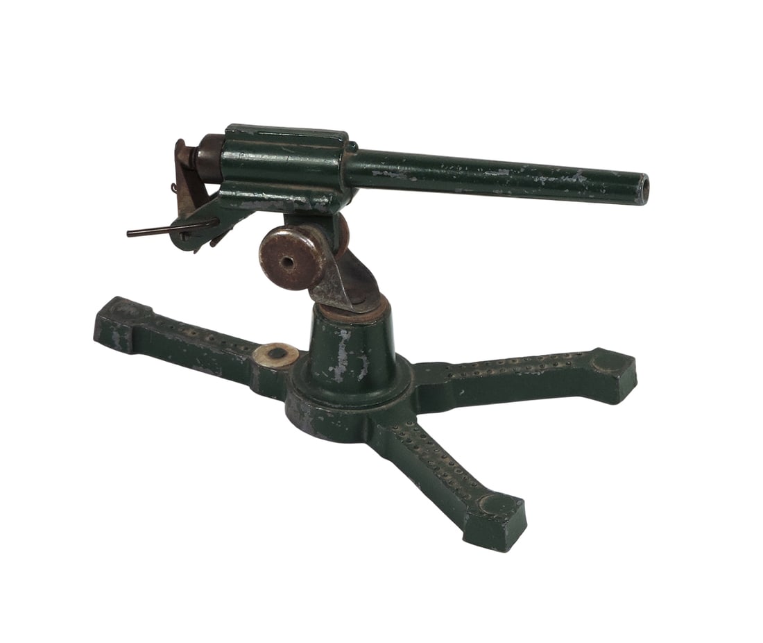 Toy Cap Gun, Astra, Model of Anti Aircraft Gun, c.1940s, cast metal, Exc wo: Toy Cap Gun, Astra, Model of Anti Aircraft Gun, c.1940s, cast metal, Exc working cond, 3.5"H x 6"L.