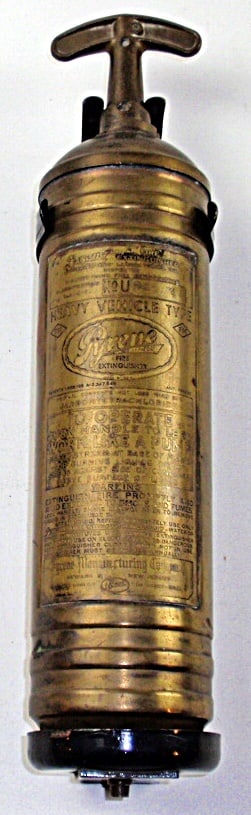 A Vintage Pyrene Brass Fire Extinguisher (1 of 2)