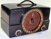 A Zenith MCM Tube Radio