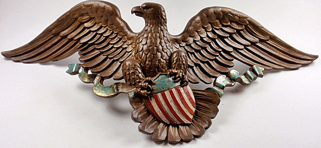 A Large American Eagle Mantle Plaque (1 of 2)
