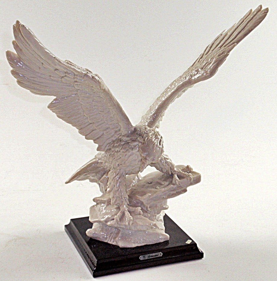 A Giuseppe Armani Eagle Sculpture (1 of 4)