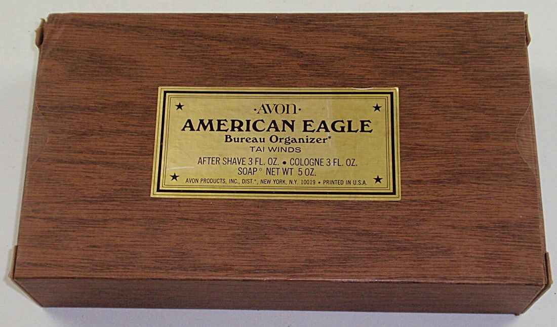 A Avon American Eagle Bureau Organizer (1 of 3)