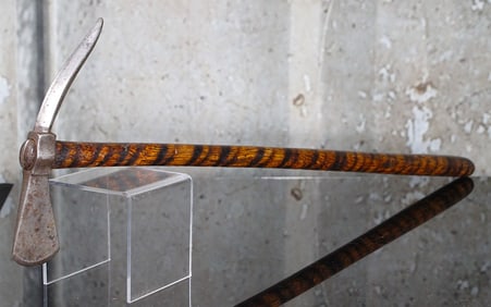 A Revolutionary War Style Spiked Tomahawk