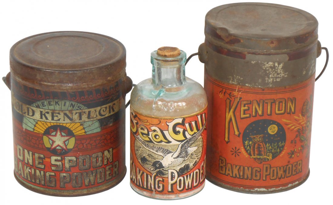 Advertising tins & bottle (3), Kenton Baking Powder Co.: Advertising tins & bottle (3), Kenton Baking Powder Co., tin w/paper label & bail handle, Heekin Spice Co. Old Kentuck-One Spoon Baking Powder, litho on tin w/bail handle & The Potter-Parkin Co. Sea G