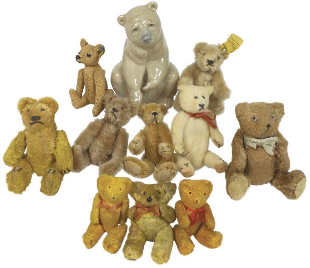 Teddy bears (10) & Lladro polar bear figure, (2) bears : Teddy bears (10) & Lladro polar bear figure, (2) bears are Steiff's, several mohair w/glass eyes, one white spun cotton, 5 are Exc, other 5 show wear, 3" to 5"H, Lladro in Exc cond & 5"H.