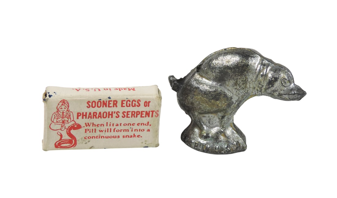 Naughty Dog Fireworks Holder & Sooner Eggs or Pharaoh's Serpents box w/small amount of product, P... (1 of 2)