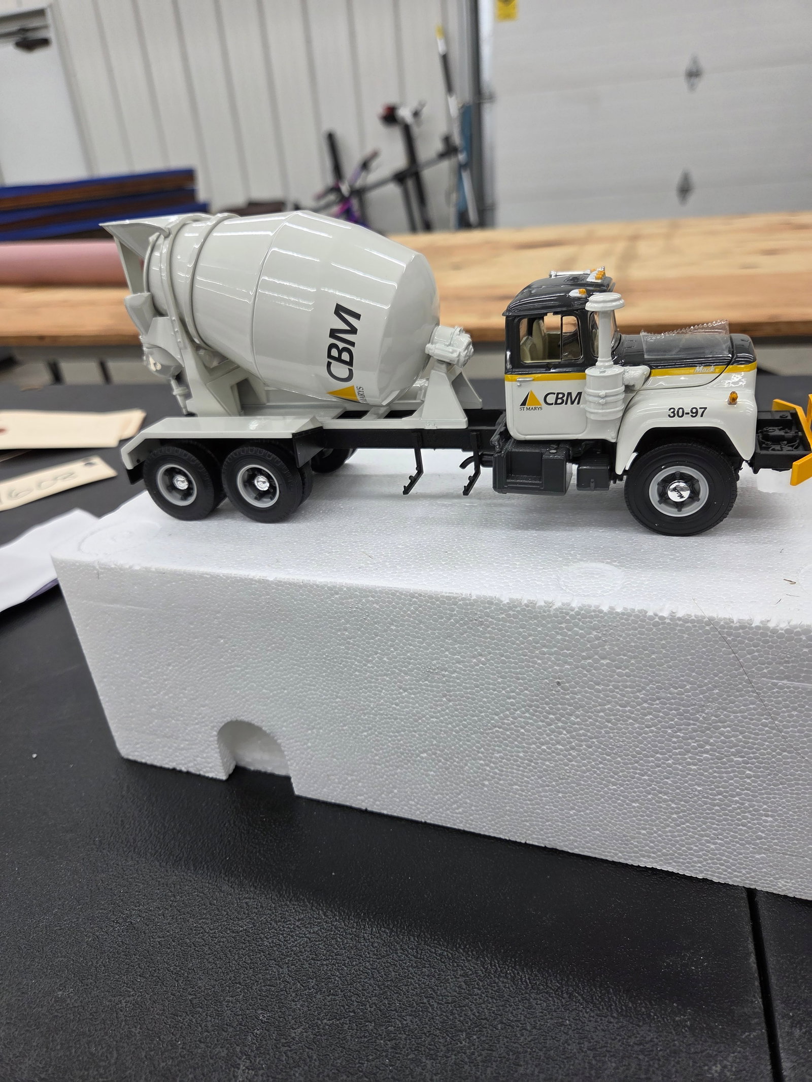 Diecast Toy, MACK R-Model Mixer (CMB Mixer) First Gear Mint NIB: Diecast Toy, MACK R-Model Mixer (CMB Mixer) First Gear Mint NIB