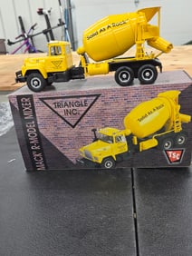 Diecast Toy, MACK R-Model Mixer (Solid As A Rock) First Gear Mint NIB
