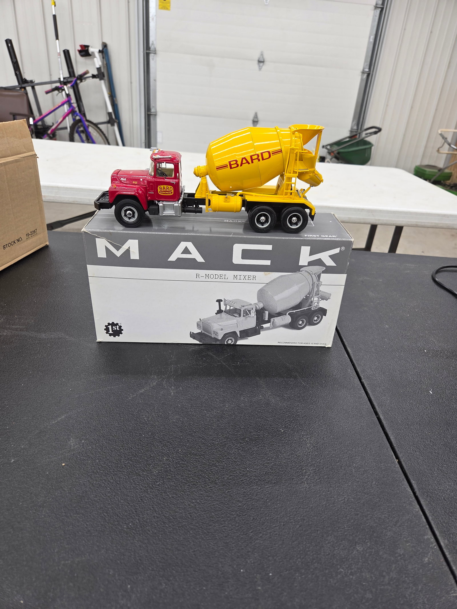 Diecast Toy, Mack R-Model Mixer (Bard Concrete (NIB): Diecast Toy, Mack R-Model Mixer (Bard Concrete (NIB)