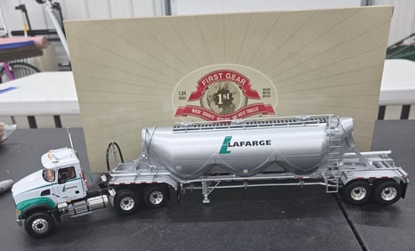 Diecast Toy, - First Gear. Mack Granite with HEIL Dry Bulk Trailer (LAFARGE) NIB