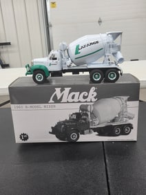 Diecast Toy, MACK 1960 B-Model Mixer "LAFARGE' First Gear Mint NIB