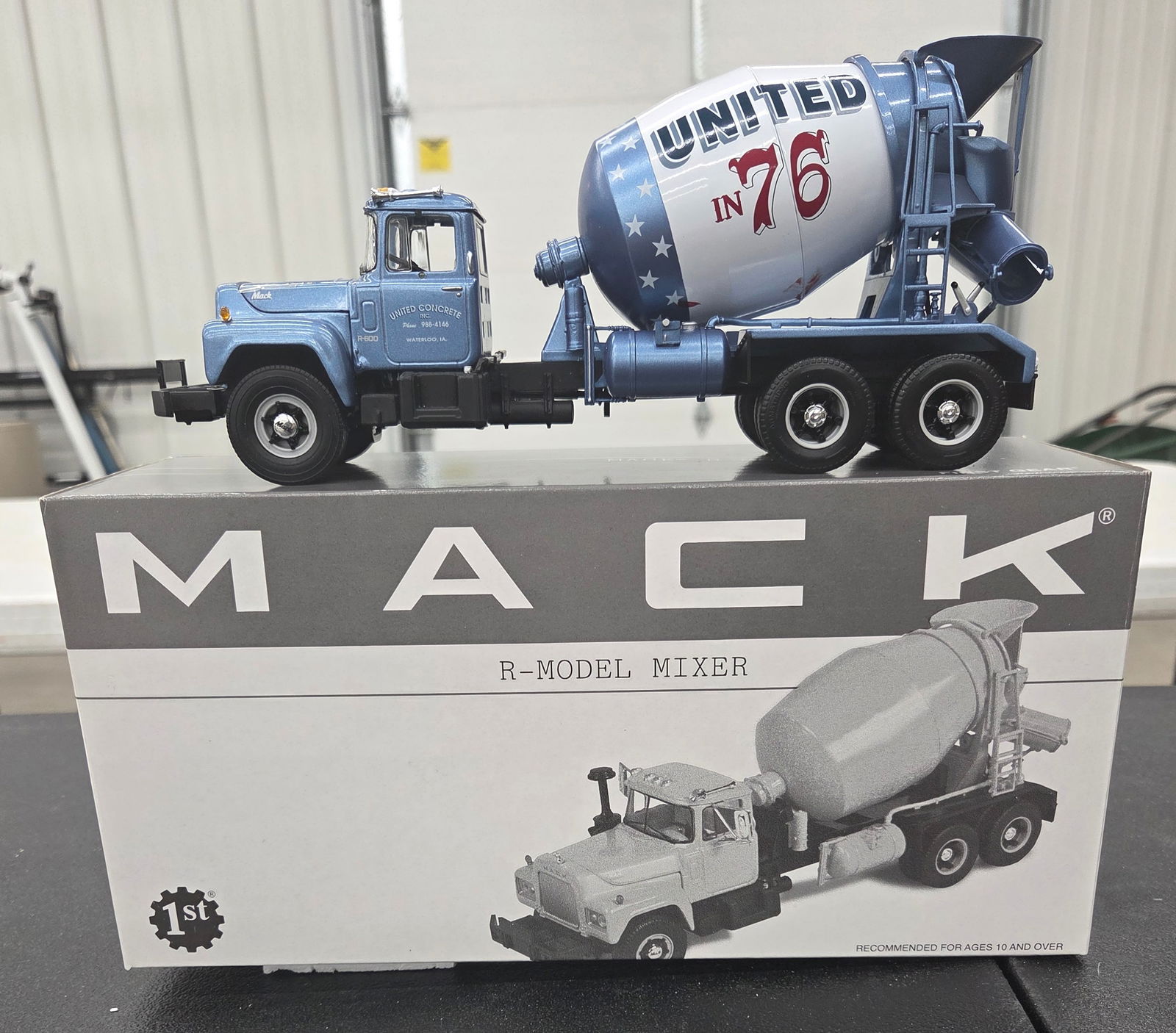Diecast Toy, First Gear. Mack R-Model  Mixer (United Concrete)  " in 76 " NIB (1 of 1)