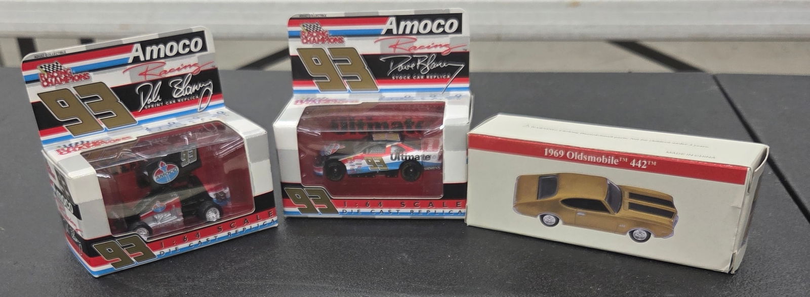 Die Cast Toy, 3 pcs 1/64 scale. NIB (1 of 1)