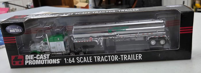 Die Cast model. 1/64 Scale Tractor Trailer "Lincolnway Energy" NIB