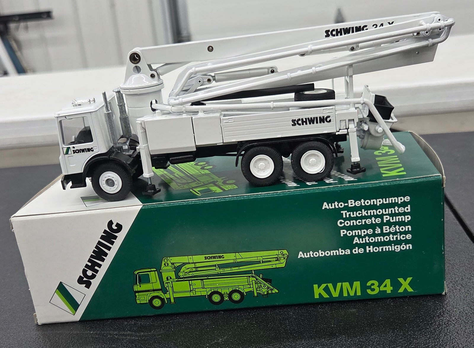 Die Cast model. "Schwing" KVM 34 X, concrete pump truck NIB (1 of 1)