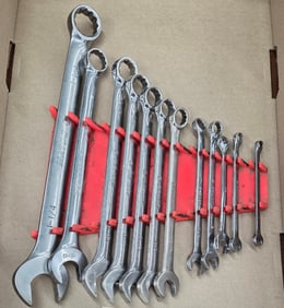 Set of mixed brand combination wrenches 5/16 to 1 1/4 inch. Good cond.