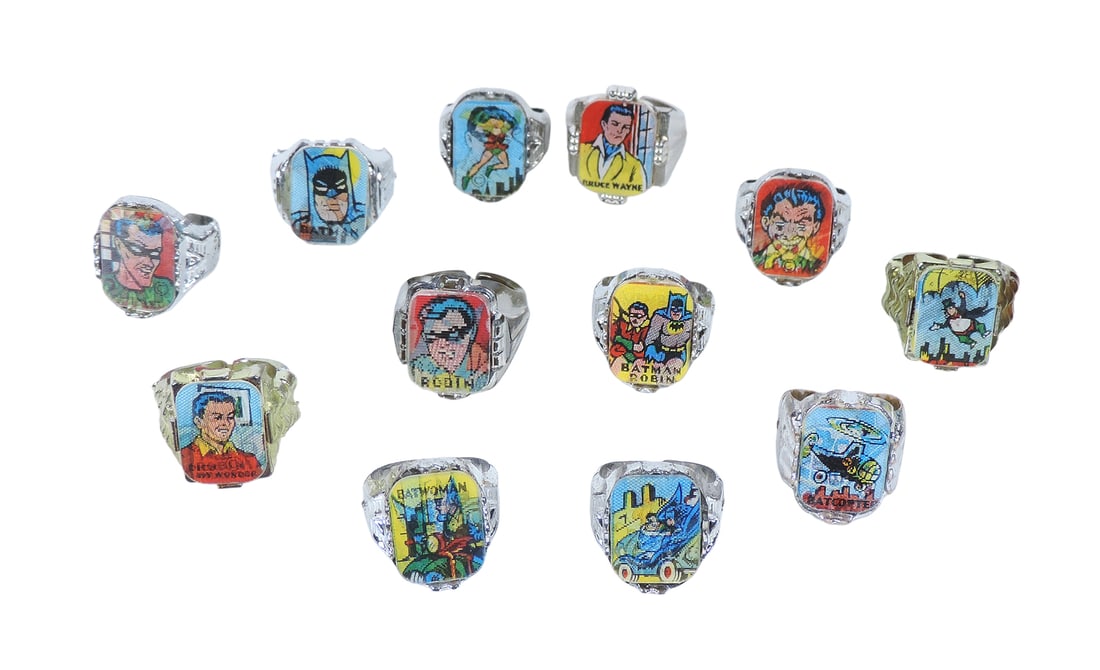 Toy Flicker Rings w/card (13), Batman & Robin, Rare complete set of 12 rings & Member Batman Ring... - 2