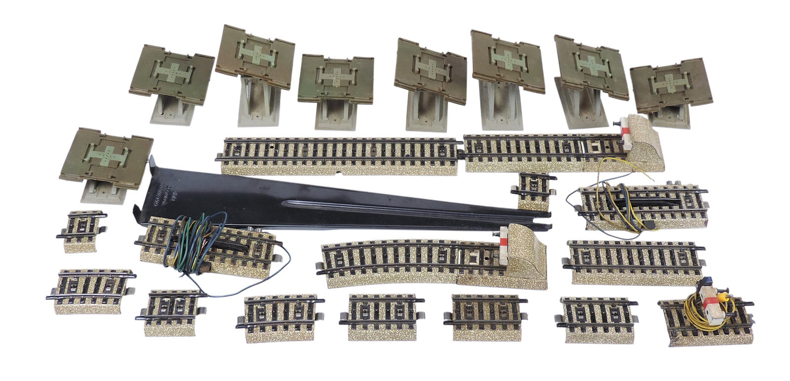 Märklin Toy Standard Track w/stud contacts, includes 5107 1/2 (2), 5110 1/8 (2), 5108 1/4 (2),  (1 of 1)