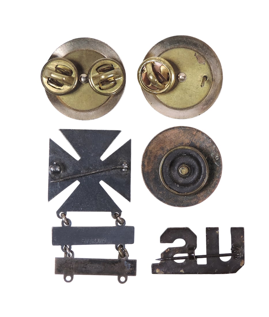 Military Insignia/Lapel Pin/Badge (5), US Army (missing one clasp), US Army Infantry, WWI Company... - 2