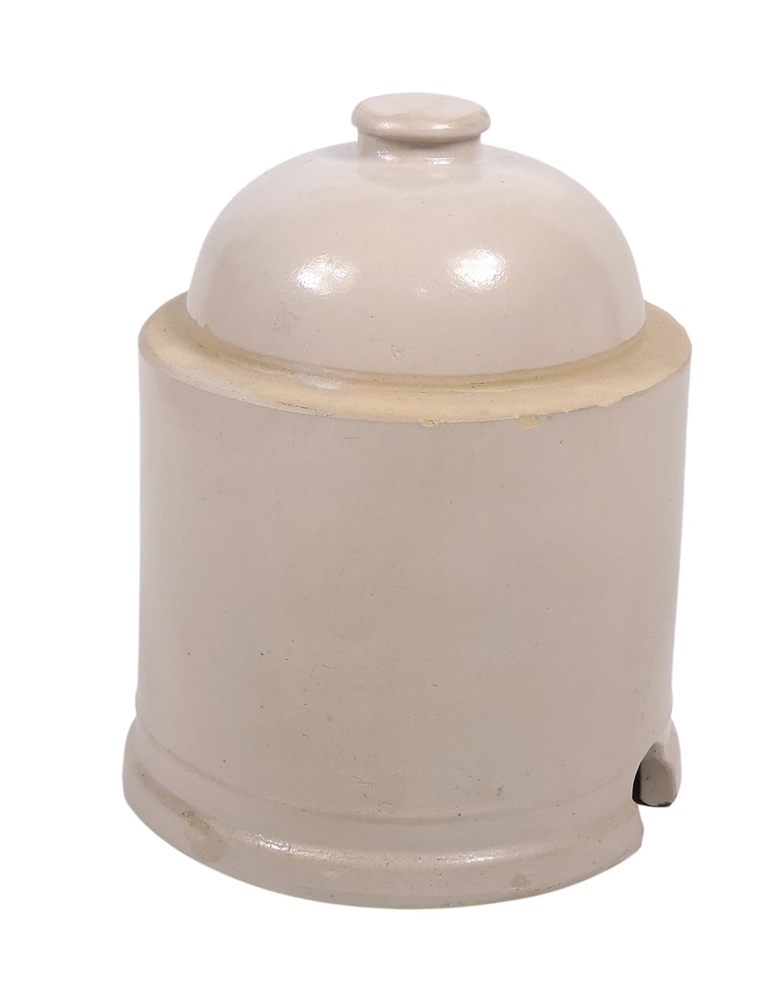 Red Wing Poultry Drinking Fount and Buttermilk Feeder, cute small size, small flakes/chips around... - 2