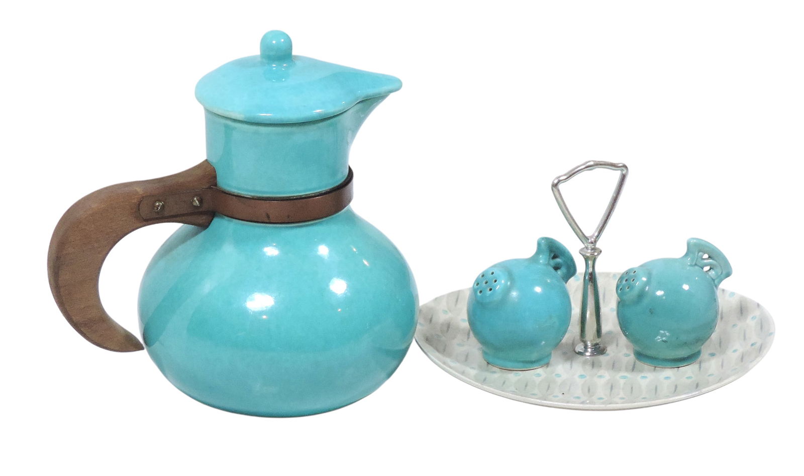 Red Wing Art Pottery (4), wide-mouth batter pitcher w/lid & wood handle in turquoise, turquoise S...: Red Wing Art Pottery (4), wide-mouth batter pitcher w/lid & wood handle in turquoise, turquoise Salt & Pepper shakers & tidbit tray w/handle #385, all Exc cond, pitcher H 9 in., tray D 8.5 in. 