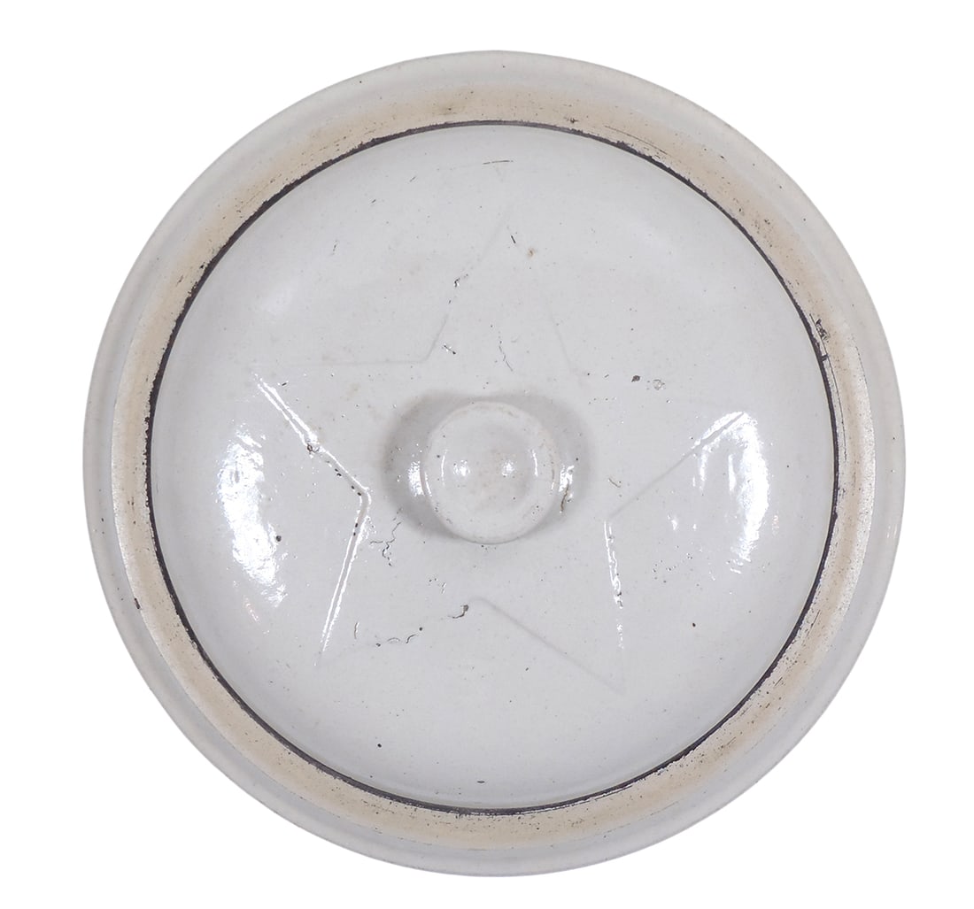 Star Stoneware Button Lid, large impressed star, chip on inside rim/light hairline crack, o/all V... (1 of 2)