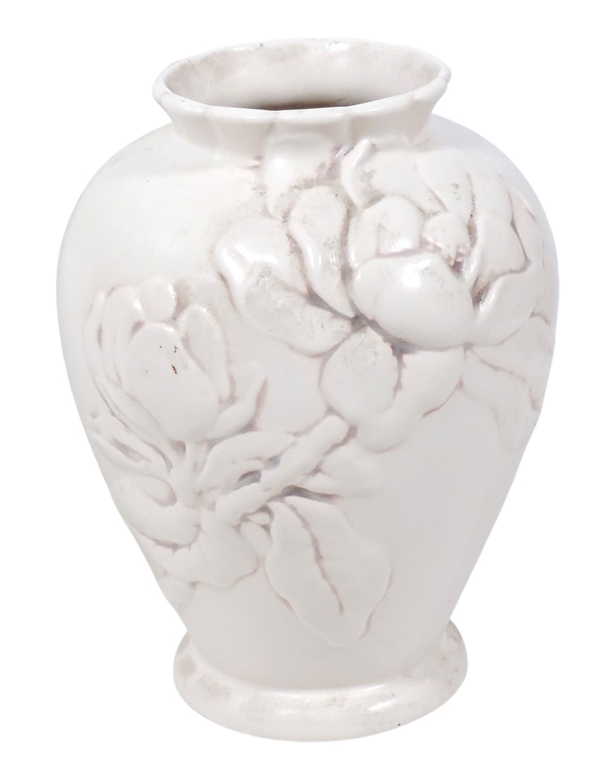 Red Wing Art Pottery Vase, #796 Magnolia in white, impressive, Exc cond, H 10 in.: Red Wing Art Pottery Vase, #796 Magnolia in white, impressive, Exc cond, H 10 in. 