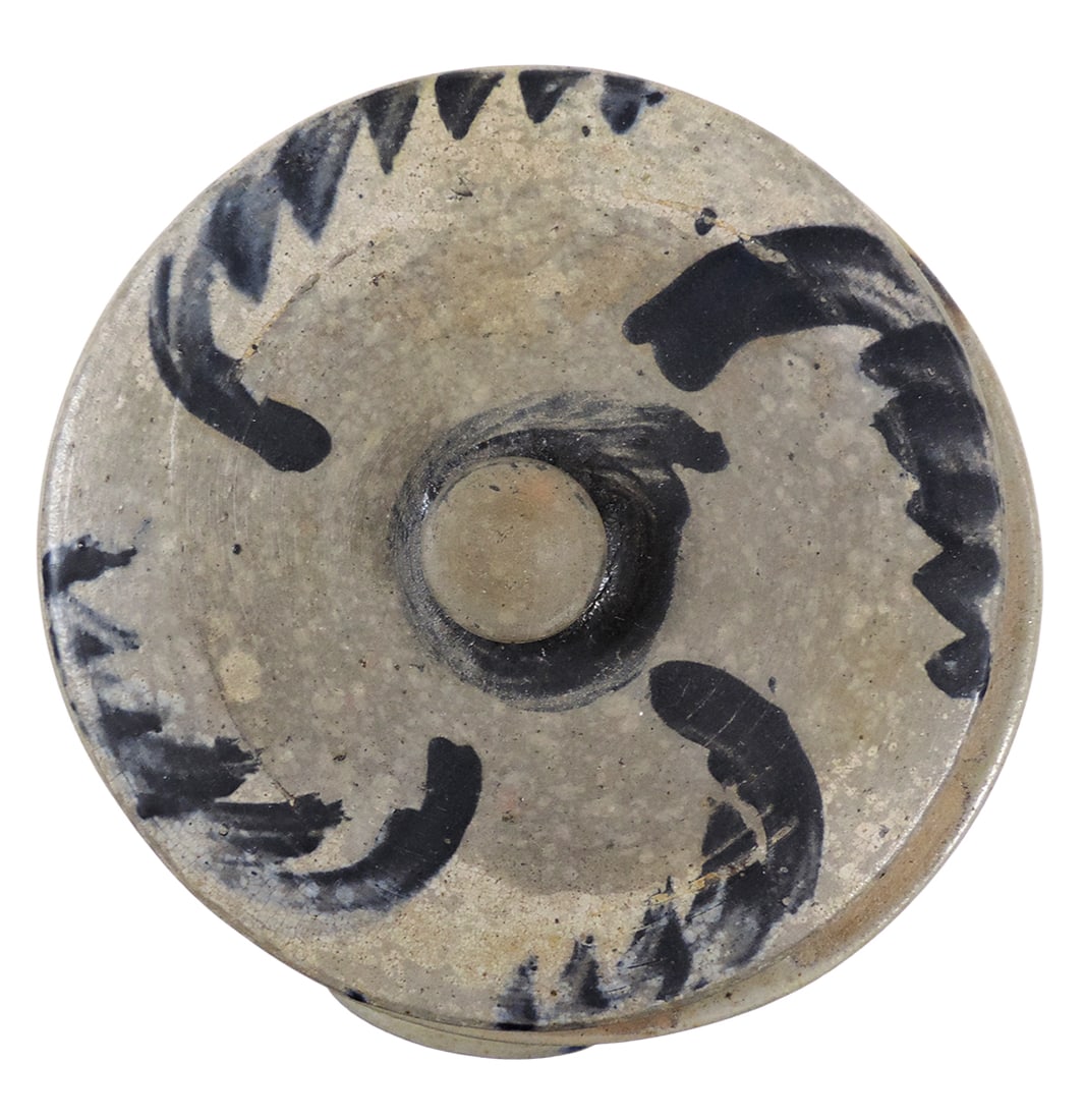 Eastern Stoneware 1 Gallon Crock w/ Lid, unmarked, cobalt blue hand-painted design, applied lug h... - 5