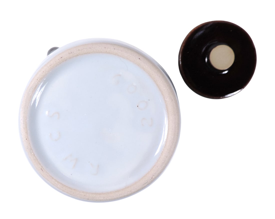 Red Wing Collectors Society Commemoratives (2), 2009 Bean Pot w/lid, Compliments of The Red Wing ... - 3