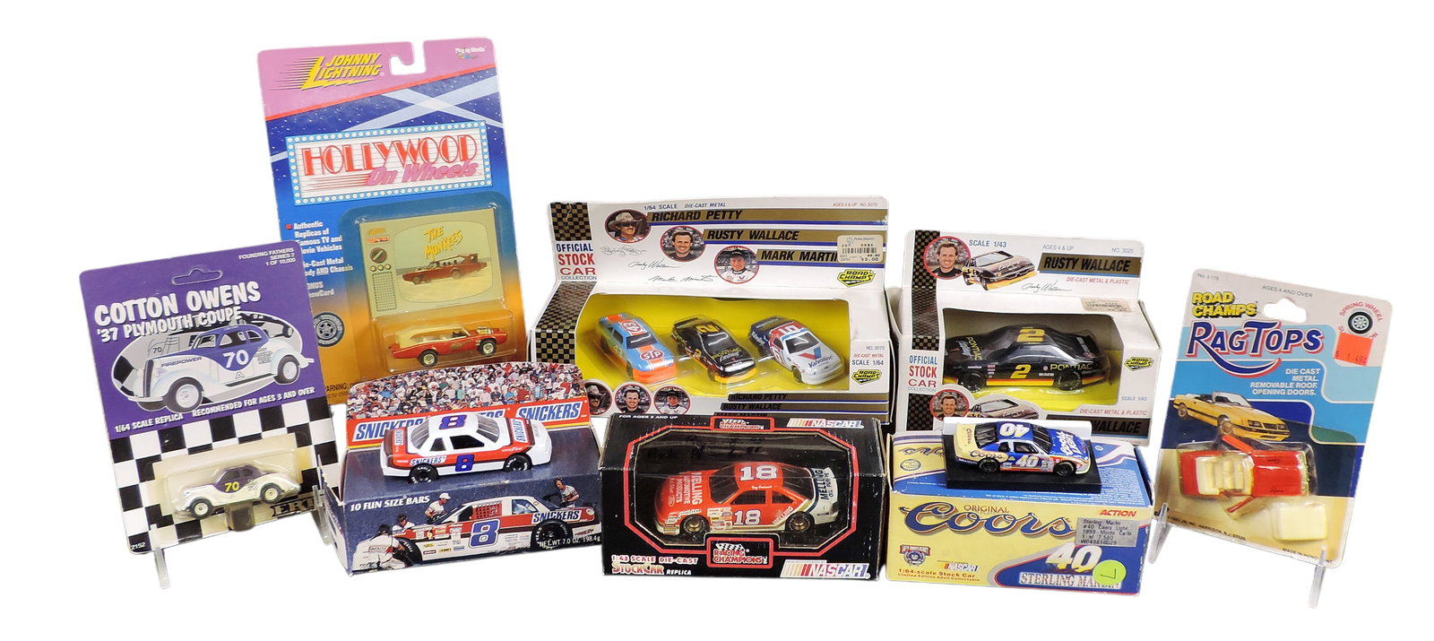 Toy Scale Models (8), NASCAR Racing Champions Stock Car, Melling Automotive Products, 1:43 scale,...: Toy Scale Models (8), NASCAR Racing Champions Stock Car, Melling Automotive Products, 1:43 scale, diecast, Rusty Wallace, Stock Car, 1:43 scale, diecast, The Monkees, Johnny Lighting, Playing Mantis, 