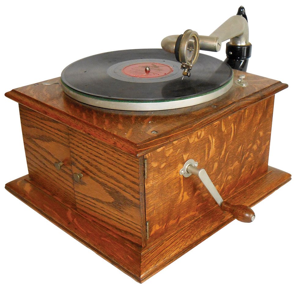 Musical instrument, Victor Record Player Model VV-IV,: Musical instrument, Victor Record Player Model VV-IV, #73697-B, quartersawn oak case, Good orig working cond, 12"H x 13"W x 13.5"D.