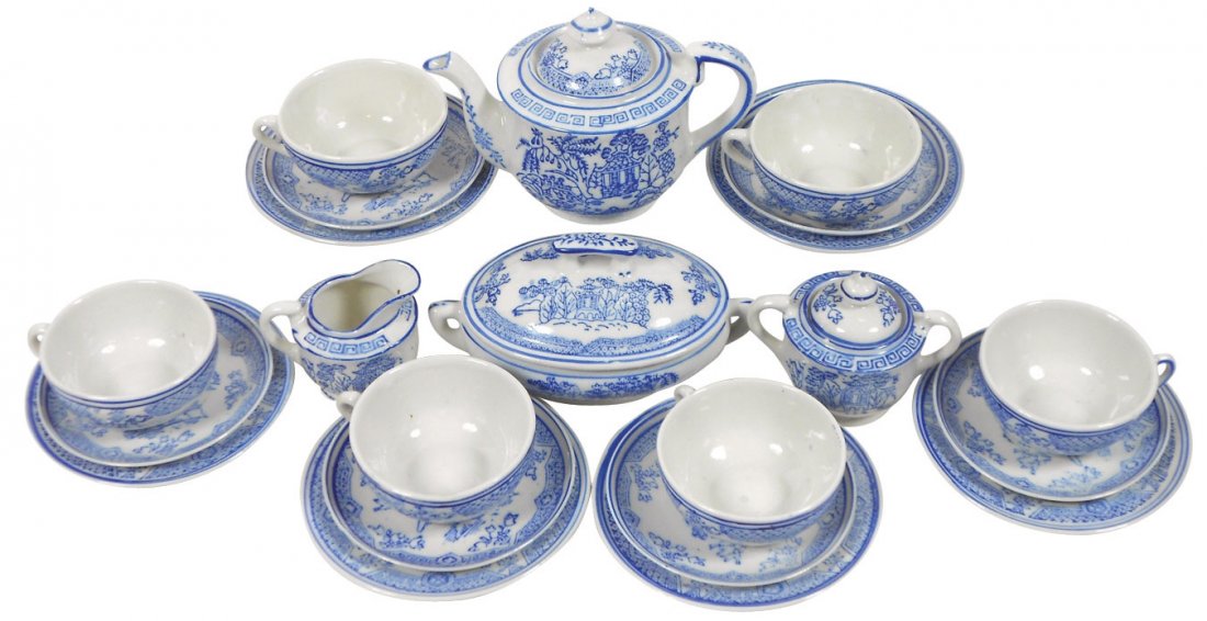 Children's miniature dinner set, 6 cups & saucers, 6: Children's miniature dinner set, 6 cups & saucers, 6 dinner plates, covered casserole dish, creamer, sugar & teapot, blue & white china set marked "Made in Japan," VG+ cond.