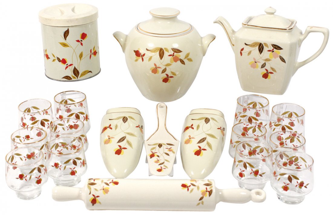 Jewel Tea Autumn Leaf (19), 1978 cookie jar, tea pot &: Jewel Tea Autumn Leaf (19), 1978 cookie jar, tea pot & 12 juice glasses, metal canister w/plastic lid & Limited Edition wall pockets, rolling pin & pie lifter, all Exc cond.
