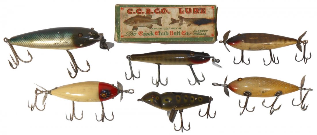 Fishing lures (6), CCB Co. Pikie Minnow w/box, unmarked: Fishing lures (6), CCB Co. Pikie Minnow w/box, unmarked frog pattern plug (unusual), Injured Minnow, two Minnow spinners & Dive Minnow, all w/glass eyes, Good/VG cond, 3.75"-5"L.