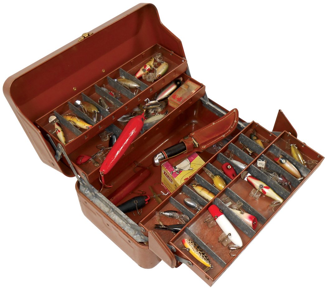 Fishing, J.C. Higgins tackle box w/contents, Zebco: Fishing, J.C. Higgins tackle box w/contents, Zebco Casting Reel w/box, Western knife, CCB Co. Pikie, Baby Pikie & Jointed Pikie, Higgins lure, Heddon Ace, Tiny Runt & River Runt Spook Floater, approx 