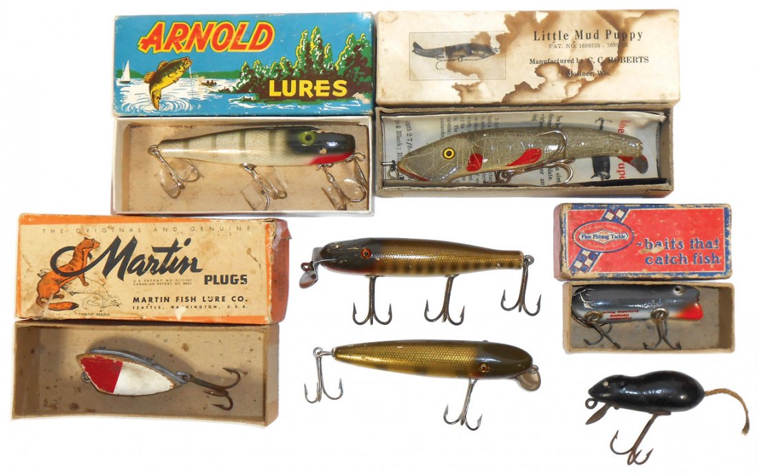 Fishing lures & boxes (8), Shakespeare Baby Swimming: Fishing lures & boxes (8), Shakespeare Baby Swimming Mouse w/box, C. C. Roberts Little Mud Puppy w/box & info sheet, Arnold No. 405 w/box, Paw Paw Mouse, CCB Co. Pixie, unmarked lure w/spoon-style nos