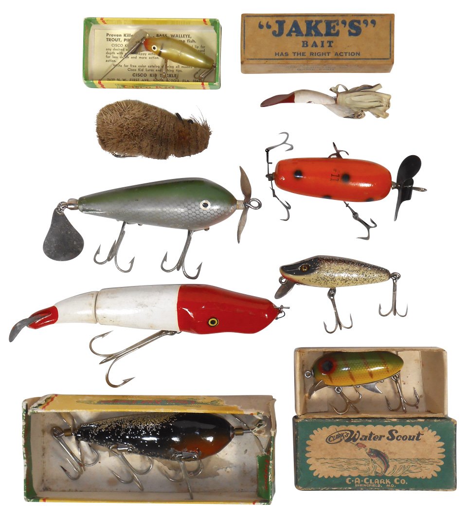 Fishing lures (9), two Cisco Kid Toppers (1: Fishing lures (9), two Cisco Kid Toppers (1 w/poor/incomplete box), mini Cisco Kid w/box, Jake's Bait in box, Clark's Water Scout w/box, #11, lg red/white jointed Mud Puppy w/flared gills & bristly mo
