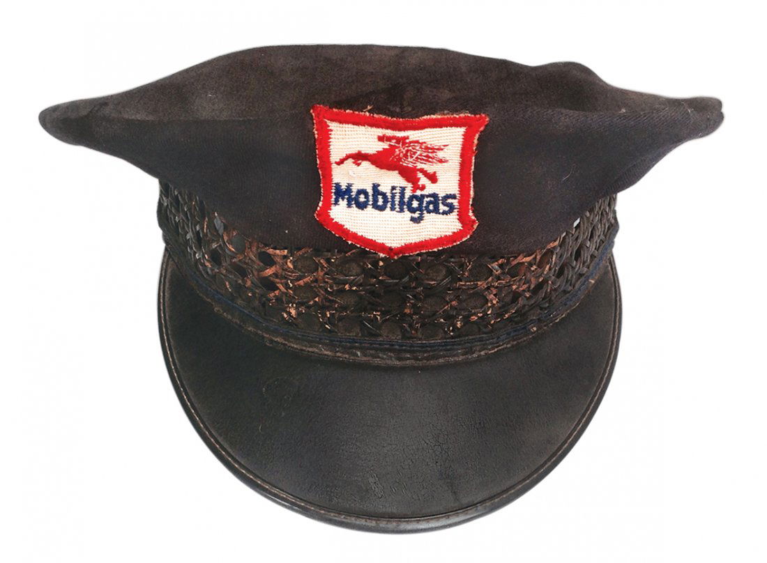 Petroliana, Mobil gas station attendant's hat, average: Petroliana, Mobil gas station attendant's hat, average wear, cond 7.5, size M.
