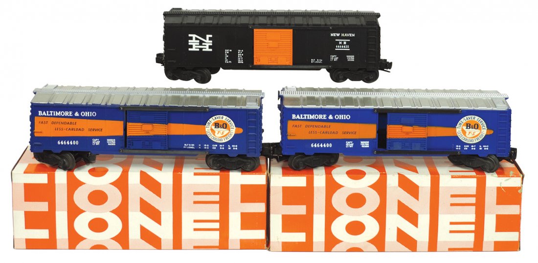 Model train cars (3) Lionel O gauge, 6464-400 Baltimore: Model train cars (3) Lionel O gauge, 6464-400 Baltimore & Ohio #1, dated 5-54 w/box; 6464-400 Baltimore & Ohio #2 & 6464-425 New Haven #1 Half Serif w/box, all VG+/Exc cond & 10.5"L.