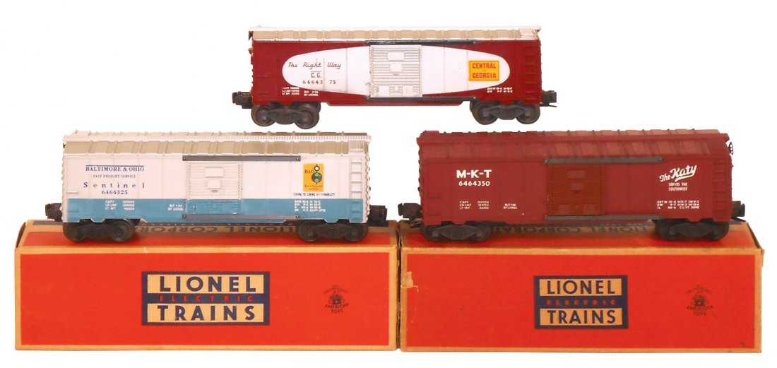 Model train cars (3), Lionel O gauge, 6464-325: Model train cars (3), Lionel O gauge, 6464-325 Baltimore & Ohio Sentinel w/box, 1-56; M-K-T The Katy w/box, 1-56 & 6464-375 Central of Georgia The Rightway, 3-56, all VG+/Exc cond & 10.5"L.