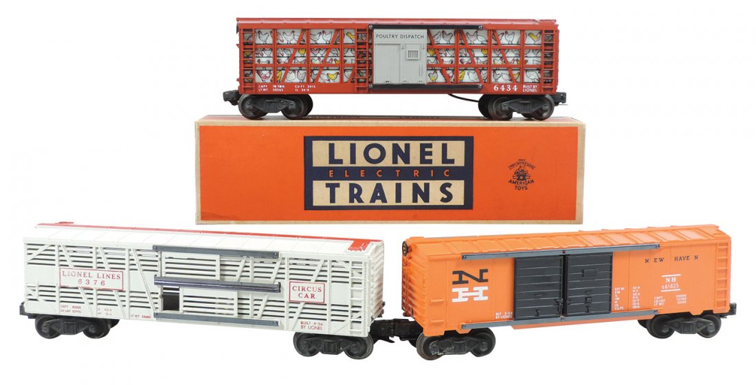 Model train cars (3), Lionel O gauge, 646-825 New Haven: Model train cars (3), Lionel O gauge, 646-825 New Haven #1 double door, half serif, 10.5"L; 6376 Circus, dated 4-56, 11.5"L & 6434 Poultry Dispatch w/box, lights up, 11.5"L, all VG+/Exc cond.