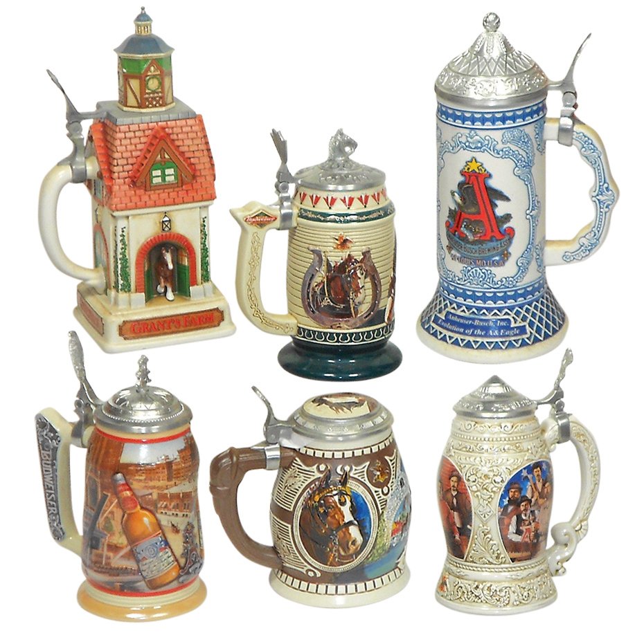 Breweriana (6), Anheuser Busch Collectors Club steins: Breweriana (6), Anheuser Busch Collectors Club steins w/orig boxes: 1995 Charter Member Budweiser Clydesdales at the Bauernhof w/3-ring binder, 1999 Old World Heritage w/renewal pen, 1999 The Golden A