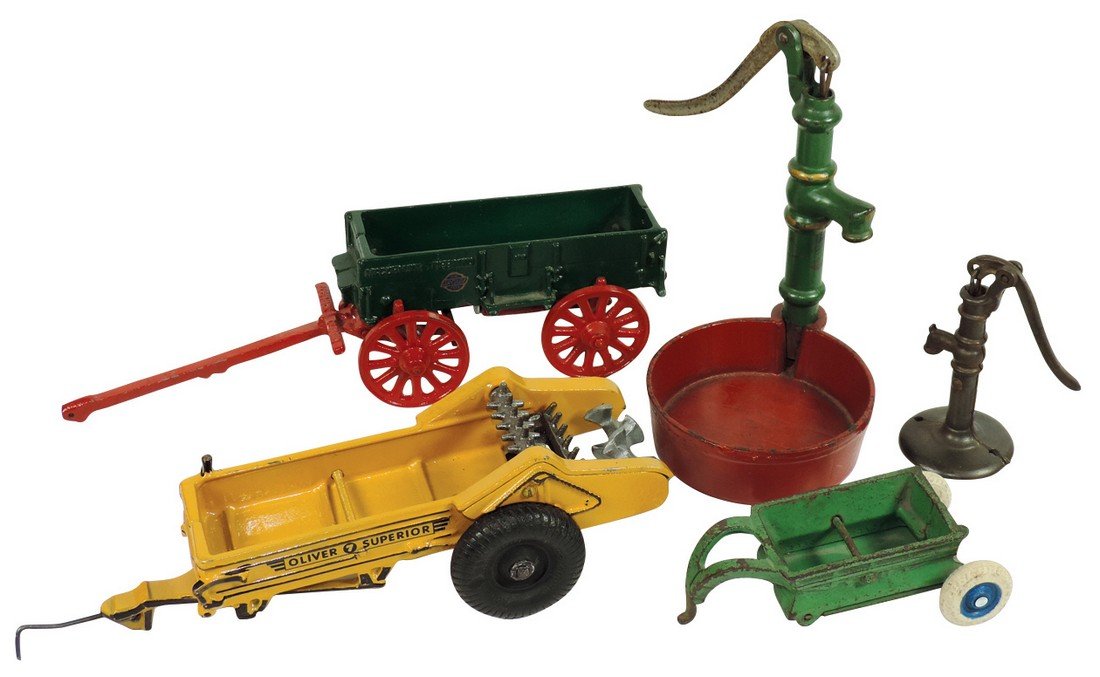 Farm toys (5), Arcade well pump, Exc orig cond w/nice (1 of 1)