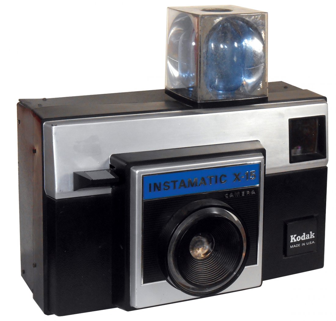 Oversized display camera, Kodak Instamatic w/flash (1 of 1)