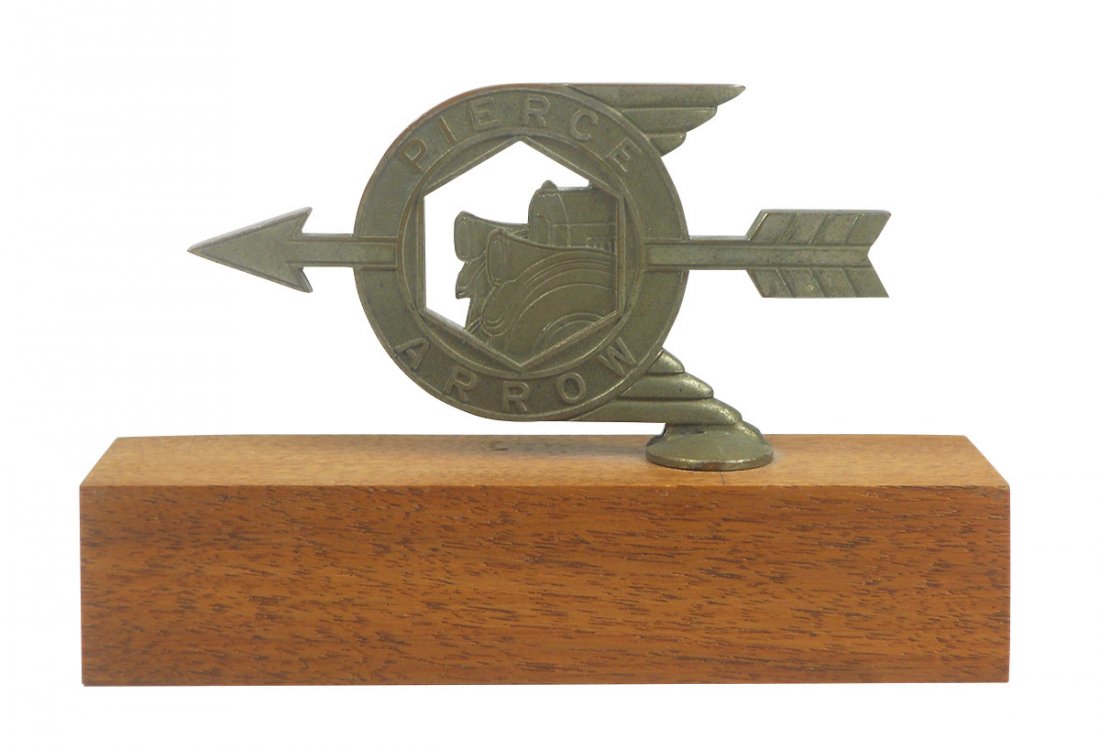 Mascot hood ornament, Pierce Arrow, 1924-1926, auto in (1 of 1)