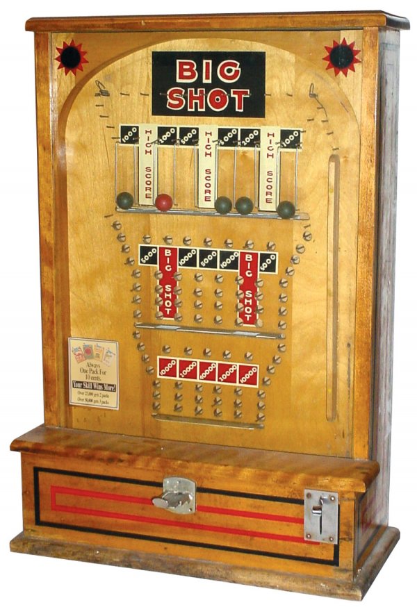 Coin-operated Big Shot ball-flip skill game, 10 Ce: Coin-operated Big Shot ball-flip skill game, 10 Cent countertop version, operator pays high scorer w/packs of cigarettes, maple case w/Exc. original paint, a fun 1940's skill game in Exc. unrestored c